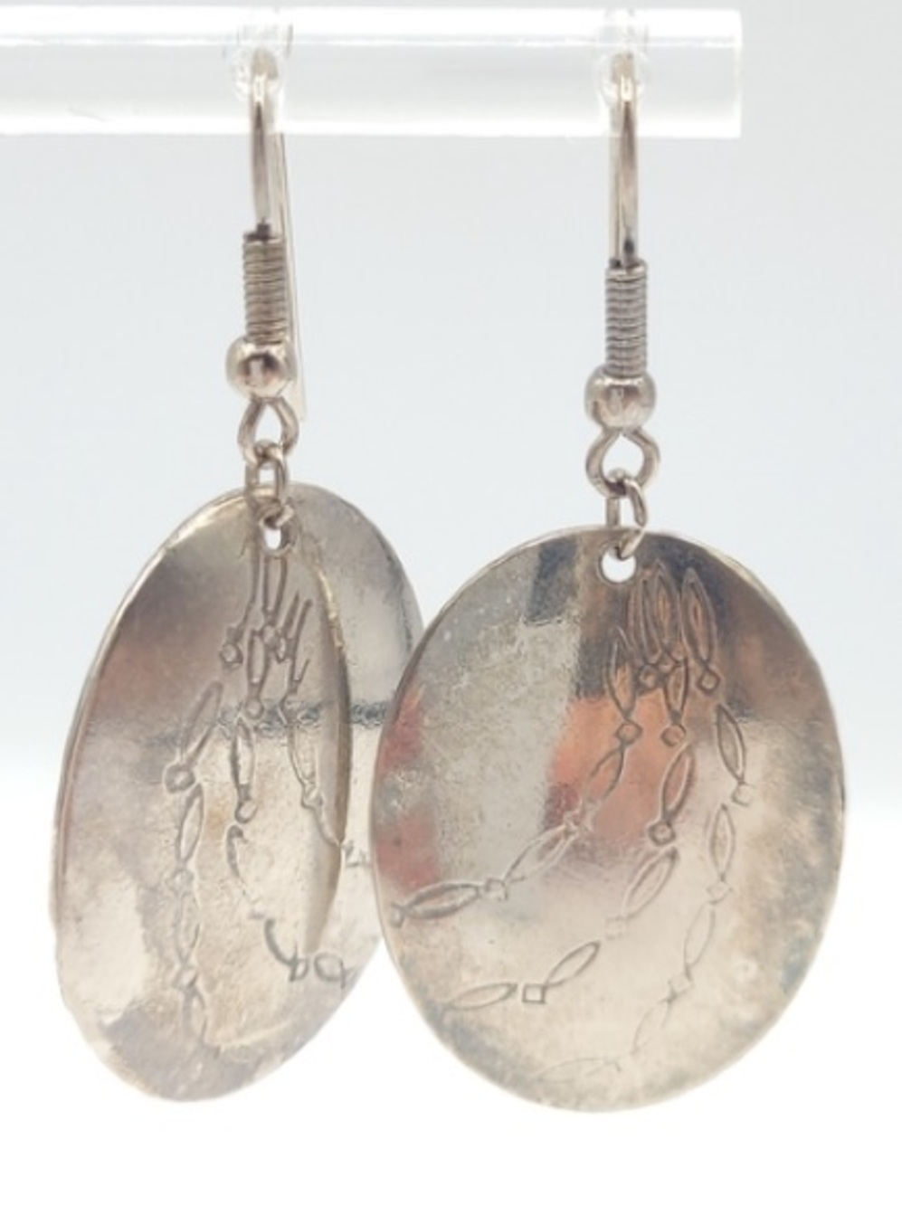 Vintage Silver Oval Drop Earrings Engraved Disc Dangle Minimalist